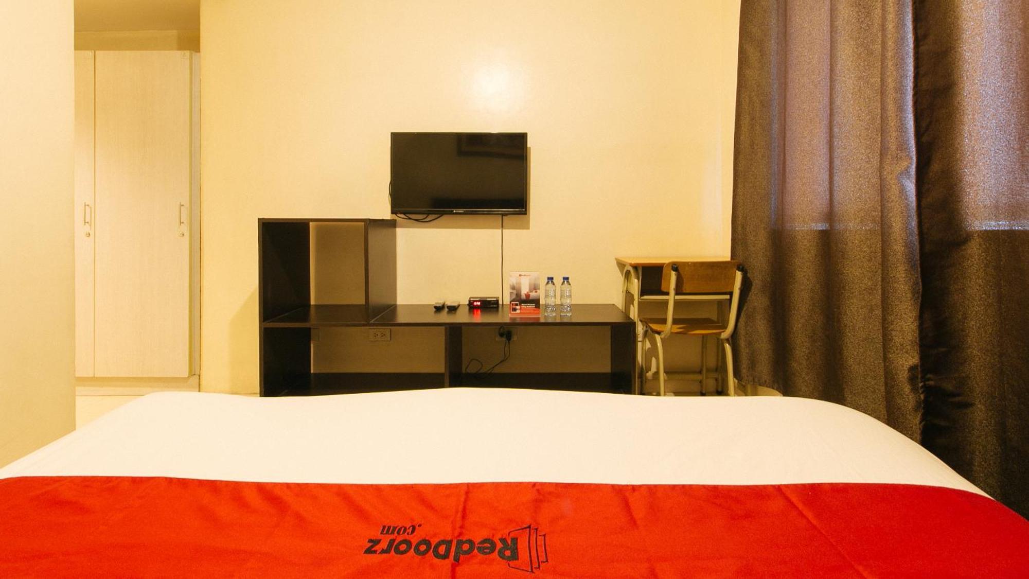 Reddoorz Plus @ E Rodriguez Corner Banawe Quezon City Kültér fotó